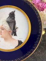Porcelāna kūku šķīvis ar portretu un parakstu, neliela izmēra (7153) - Image 7