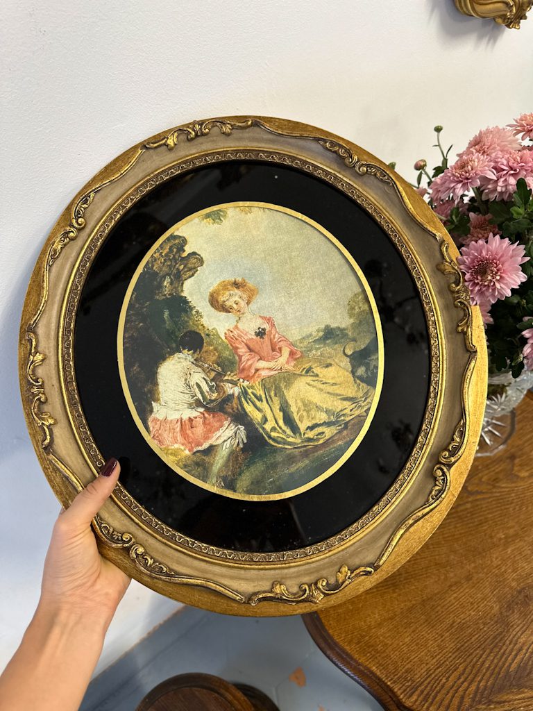 Neliela Izmēra Prints Zelta Krāsas Rāmī, Viegla Pēc Svara (5093) - Image 1