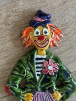 Neliela Izmēra Klauna Figūra, Liekama pie Sienas (5573) - Image 4
