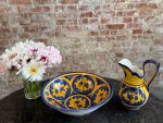 Apgleznots keramikas mazgāšanās komplekts — Majolikas stilā (Hand-Painted Ceramic Washbasin Set in Majolica Style) (7061) - Image 2