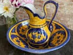 Apgleznots keramikas mazgāšanās komplekts — Majolikas stilā (Hand-Painted Ceramic Washbasin Set in Majolica Style) (7061) - Image 3