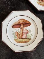 3gab sienas šķīvji, apgleznoti ar sēņu motīviem (7082) - Image 3