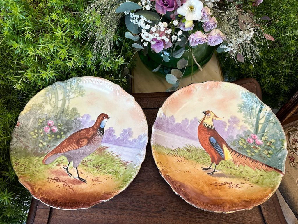 Porcelāna šķīvji, Francija 'Limoges', putnu motīvi (3599)