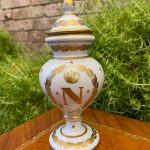 Miniatūra porcelāna vāze ar vāku (2882)