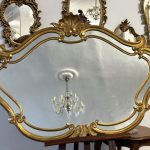 Liela Izmēra Spogulis Zelta Krāsā ar Koka Aizmuguri, Ļoti Smags (5184)