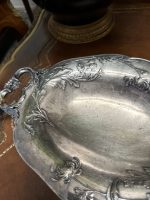 Antīks apsudrabots galda trauks uz kājiņām ar rokturiem — Jūgendstilā (antique silver-plated footed bowl tray) (4479) - Image 7