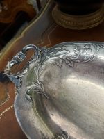 Antīks apsudrabots galda trauks uz kājiņām ar rokturiem — Jūgendstilā (antique silver-plated footed bowl tray) (4479) - Image 9