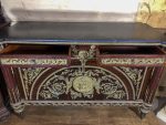 Ļiela izmēra Monumentāla Kumode ar Bronzas Appliqué un Melnu Marmoru — Boulle stils, Francija, 19.gs. (200) - Image 5