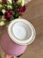 Rozā porcelāna dekoratīvā vāze ar orientālistisku portretu medaljonu, melniem arabesku rokturiem un koraļļu akcentiem — Historicisms / Neorenesanse, Vieux Paris tradīcija, Francija, ap 1850.–1880. gadu (5580) - Image 12