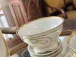 Ekskluzīvs Porcelāna Kafijas un Tējas Servīzes Komplekts 8 Personām — Historisma stilā, (Elegant Antique Porcelain Tea Service for Eight — Historism Style) (5146) - Image 14