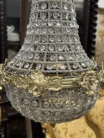 Griestu Lampa Bumbiera Formā, Augstums 65cm, Neliela Izmēra, Iekšpusē 3 Spuldzes, pieejamas 4gab (5530) - Image 10