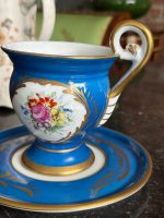 Lyxig porslinskopp med fat och blomstermotiv – Andra kejsardömet-stil, koppen har en hårfin spricka (6812) - Bild 5
