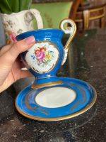 Lyxig porslinskopp med fat och blomstermotiv – Andra kejsardömet-stil, koppen har en hårfin spricka (6812) - Bild 4