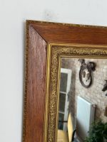 Ozolkoka sienas spogulis ar zeltītu dekoratīvo rāmi — Bīdermeijera stilā (Antique Oak Wall Mirror with Gilt Border in Biedermeier Style) (4637) - Image 7