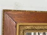 Ozolkoka sienas spogulis ar zeltītu dekoratīvo rāmi — Bīdermeijera stilā (Antique Oak Wall Mirror with Gilt Border in Biedermeier Style) (4637) - Image 13