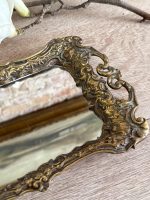 Antīka stila misiņa paplāte ar spoguli — neorokoko stilā (small brass mirror tray vanity) (5606) - Image 9