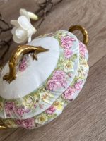 Antīka porcelāna lādīte ar ziedu motīviem un zeltījumu — Viktorijas laikmeta stils (Antique Porcelain Floral Trinket Box) (5610) - Image 6