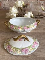 Antīka porcelāna lādīte ar ziedu motīviem un zeltījumu — Viktorijas laikmeta stils (Antique Porcelain Floral Trinket Box) (5610) - Image 3