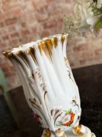porcelāna vāze ar ziedu motīviem, vidēji maza izmēra (6935) - Image 9