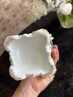 porcelāna vāze ar ziedu motīviem, vidēji maza izmēra (6935) - Image 13