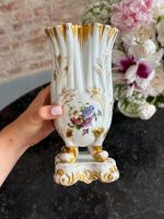 porcelāna vāze ar ziedu motīviem, vidēji maza izmēra (6935) - Image 2