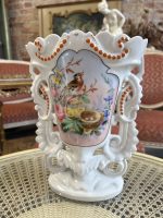 Porcelāna Vāze ar Ziedu Motīviem, Vidēji Liela Izmēra (43870)