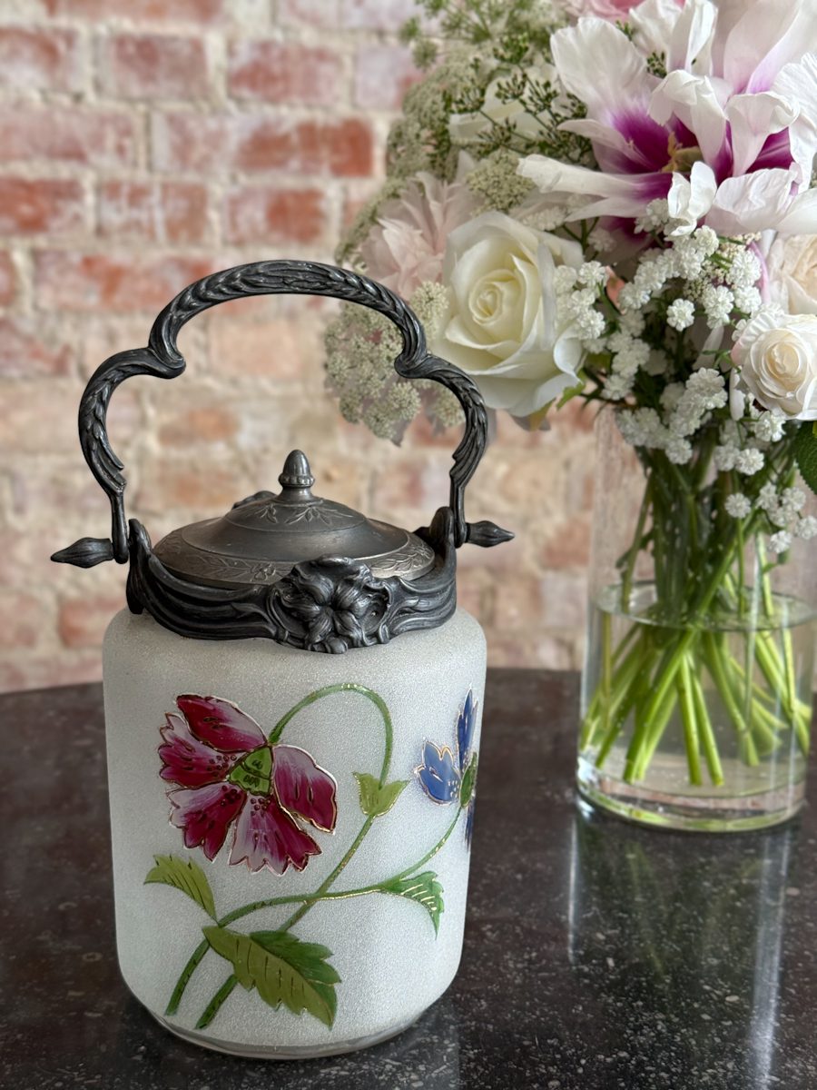 IMG_4445 Antique hand-painted biscuit jar with floral motifs and metal lid