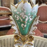 Porcelāna Vāze ar Ziedu Motīviem, Vidēji, Maza Izmēra (4387)