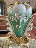Porcelain Vase with Floral Motifs, Medium-Small Size (4387) - Image 3