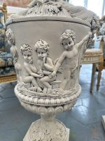 Liela Dekoratīvā Vāze ar Vāku un Enģeļu- Putti Skulptūru — Neoklasicisms, 20.gs. (4129) - Image 11