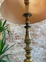 Ļoti liela metāla stāvlampa neoklasicisma stilā ar ļoti smalku detalizāciju (Monumental Neoclassical Metal Floor Lamp) (3496) - Image 12