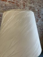 Ļoti liela metāla stāvlampa neoklasicisma stilā ar ļoti smalku detalizāciju (Monumental Neoclassical Metal Floor Lamp) (3496) - Image 16