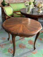 Extendable Dining Table with Sunburst Inlay and Cabriole Legs — Louis XV, France, c. 1890. (6338) - Image 11