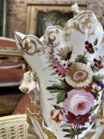 Porcelāna Vāze ar Ziedu Motīviem, Vidēja Izmēra, Smaga (4327) - Image 2