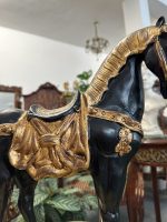 Zirga Figūra Melnā/Zelta Krāsā, Baroka/Neoklasicisma stils, Eiropas dekoratīvās skulptūras tradīcija, ap 20. gs. otrā puse Keramika, Vidēji Smaga, Vidēji Maza Izmēra (4193) - Image 11