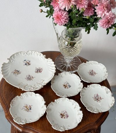 6 tallerkener: 1 stor, 5 kage (5016)