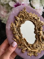 Petit miroir de table, velours ancien, détails en bronze, figurine d'ange (6990) – Image 6