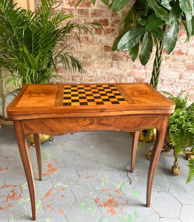 Skakbord – Spillebord med indlæg og filt – Louis XV stil