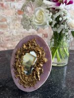 Petit miroir de table, velours ancien, détails en bronze, figurine d'ange (6990) – Image 4