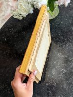 ierāmēts šķīvis zelta krāsas rāmī ar stiklu, liekams pie sienas, maza izmēra (6991) - Image 10
