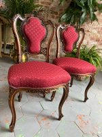 Neorokoko krēslu pāris ar kokgriezumu, riekstkoks, Audums Sarkanā Krāsā, Neliela Izmēra (4922) - Image 3