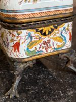 izsmalcināta, sena porcelāna lāde ar ļoti smalku detalizāciju, zila auduma iekšpusi, metāla elementiem, vidēja izmēra (7245) - Image 10
