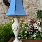 Porcelāna Galda Lampa ar Gulbjiem (3651)