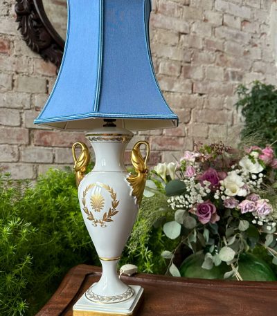 Porcelænsbordlampe med Svaner (3651)