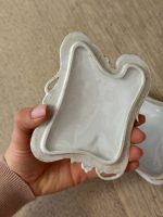 Ekskluzīva antīka Jūgendstila porcelāna dārglietu lādīte "Skaistās dārza rozes" — ap 1900. gadu (Skaistā laikmeta / Jūgendstila pārejas periods), viegla pēc svara (6097) - Image 7