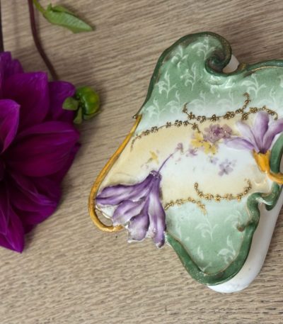 Art Nouveau porcelæns smykkeskrin "Smukke Have roser"