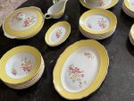 Liela pusdienu servīze, dzeltena ar ziediem — Vintage fajanss (Large Dinner Service) (6984) - Image 3