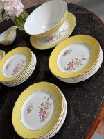 Liela pusdienu servīze, dzeltena ar ziediem — Vintage fajanss (Large Dinner Service) (6984) - Image 4