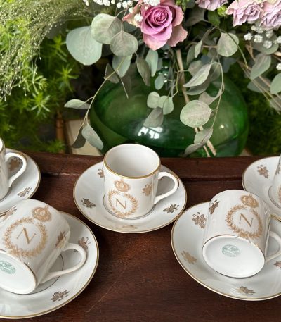 Limoges porcelæns espressokop sæt med napoleonsk monogram