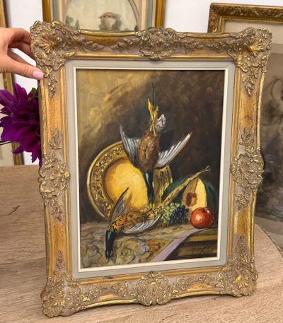 Lille maleri med jagtmotiv og stilleben